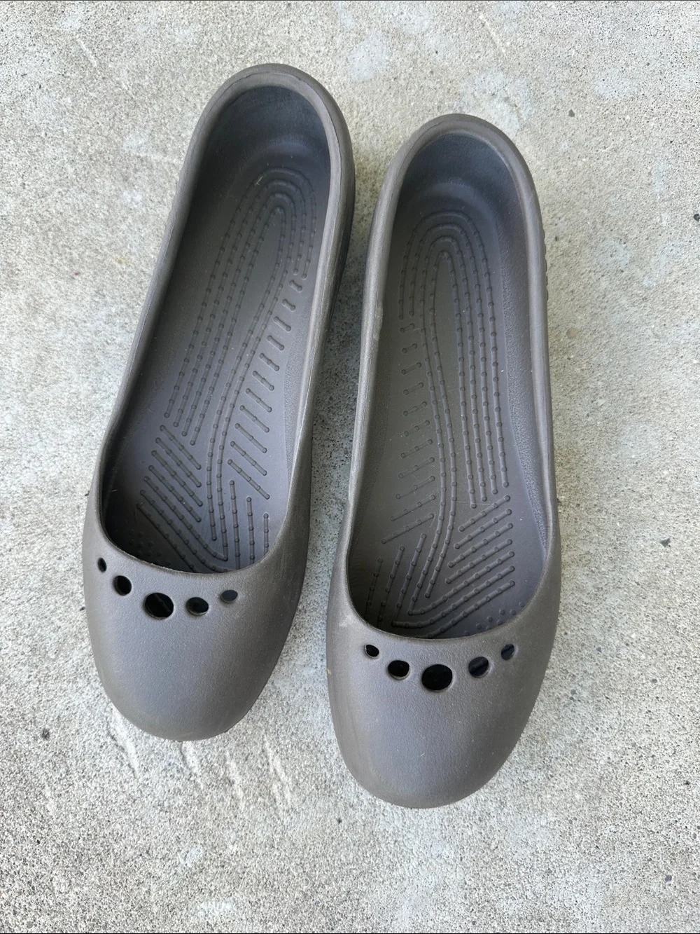 Brown Crocs flats women’s size 7